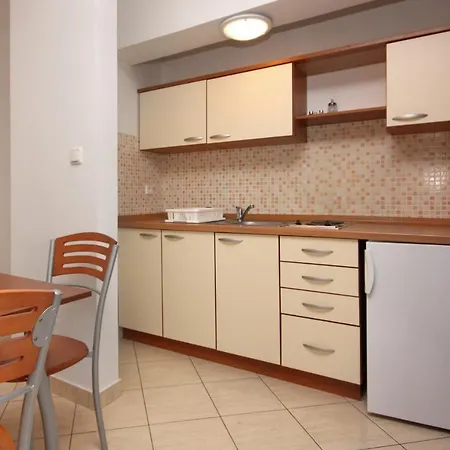 Apartamento By The Sea Sukosan, Zadar - 5864 Sukošan